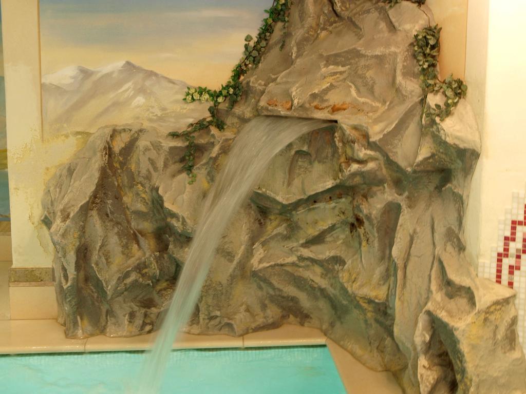 فندق Domina Parco Dello Stelvio كوغولو المظهر الخارجي الصورة